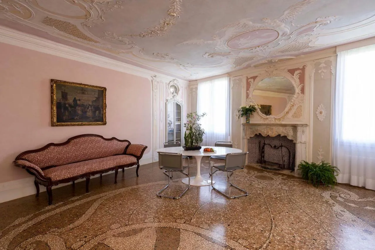 Mocenigo Grand Canal Luxury Suites Venice 0*,
