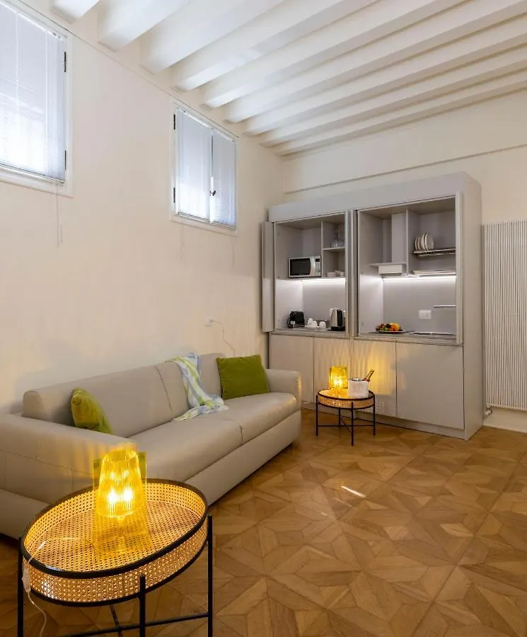 Mocenigo Grand Canal Luxury Suites Venice Apartment